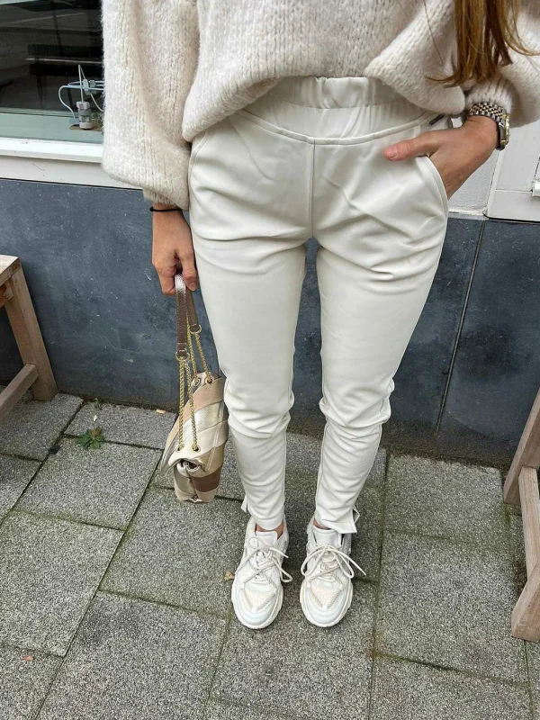 LOF Boutique Jacky Leatherlook Jogger Off White> Broeken