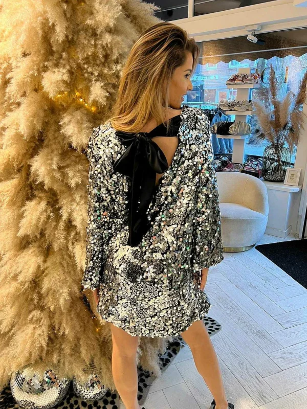 LOF Boutique Jada Sequin Bow Dress Silver> Jurken