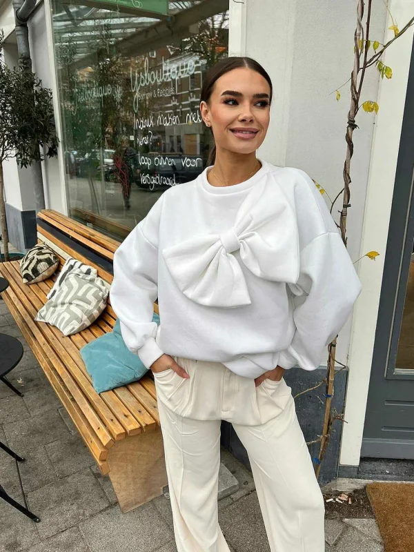 LOF Boutique Jasmin Bow Sweater Off White> Truien