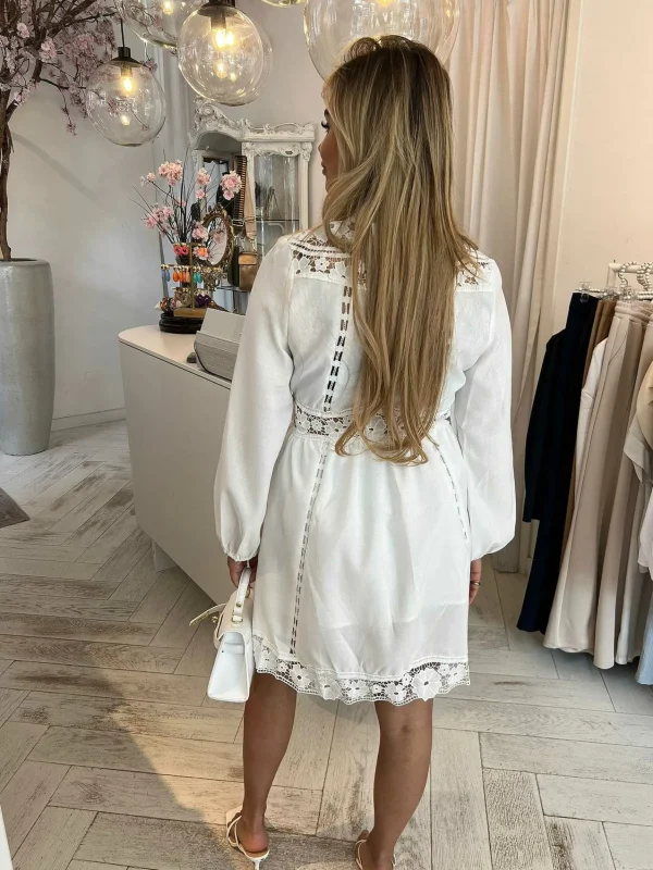 LOF Boutique June Broderie Dress White> Jurken