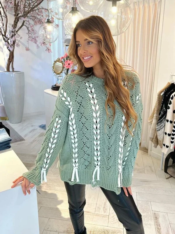 LOF Boutique Lola Braid Sweater Sage Green> Truien