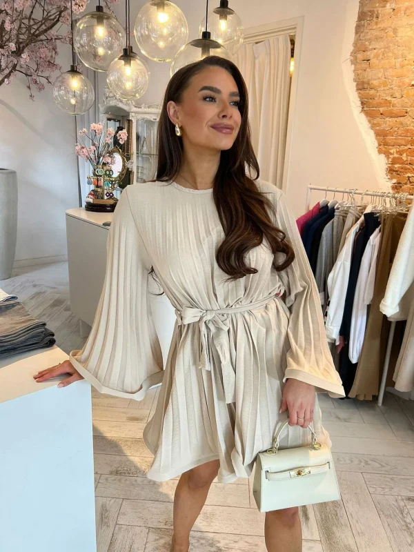 LOF Boutique Mila Plisse Dress Beige> Jurken