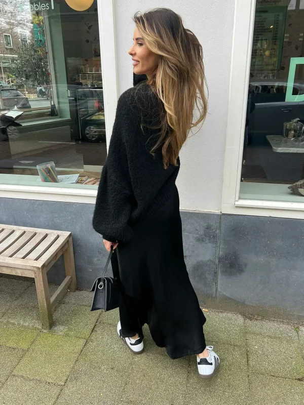 LOF Boutique Vive Silky Maxi Skirt Black> Rokken